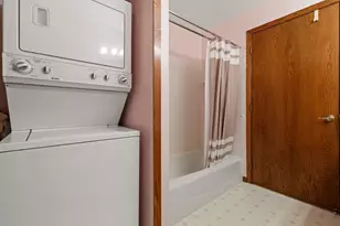 4035 Victoria St N, Shoreview, MN 55126 - Photo 15