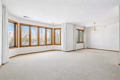 4035 Victoria Street N #211, Shoreview, MN 55126 - Photo 3