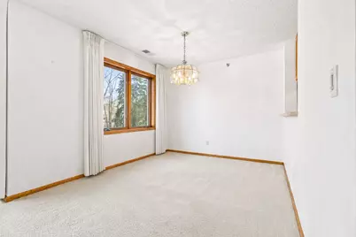 4035 Victoria Street N #211, Shoreview, MN 55126 - Photo 7