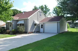 307 S Main St, Sherburn, MN 56171 - Photo 5