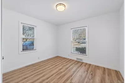 5607 Aldrich Avenue N, Brooklyn Center, MN 55430 - Photo 11