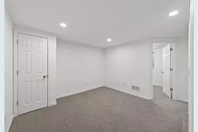 5607 Aldrich Avenue N, Brooklyn Center, MN 55430 - Photo 15