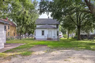 716 1st St NW, Faribault, MN 55021 - Photo 33