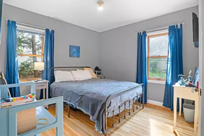 1017 Thomas Avenue S, Minneapolis, MN 55405 - Photo 15