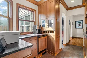 1017 Thomas Ave S, Minneapolis, MN 55405 - Photo 11