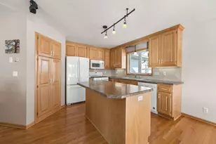 8755 Coral Sea Ct NE, Blaine, MN 55449 - Photo 19