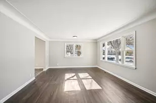 5325 Hiawatha Ln, Minneapolis, MN 55417 - Photo 5