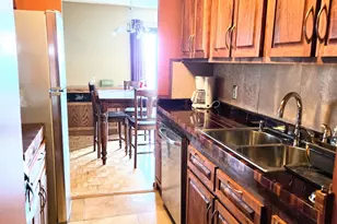 410 Groveland Ave, Minneapolis, MN 55403 - Photo 3