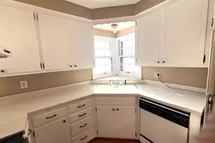 1415 Burke Ave W, Roseville, MN 55113 - Photo 7