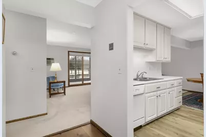 4370 Brookside Court #106, Edina, MN 55436 - Photo 7