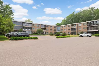 4370 Brookside Court #106, Edina, MN 55436 - Photo 5