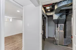 892 Cook Ave E, Saint Paul, MN 55106 - Photo 29