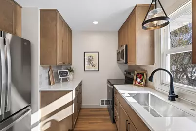 2803 Loop Road S, Burnsville, MN 55306 - Photo 7