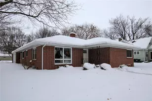 353 1st St, Gaylord, MN 55334 - Photo 1