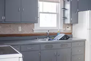 305 E 7th St, Morris, MN 56267 - Photo 9