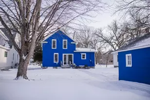 305 E 7th St, Morris, MN 56267 - Photo 5