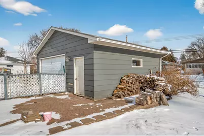 6330 Perry Avenue N, Brooklyn Center, MN 55429 - Photo 39