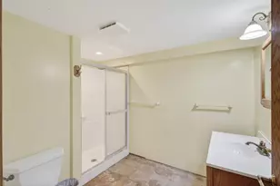 6330 Perry Ave N, Brooklyn Center, MN 55429 - Photo 37