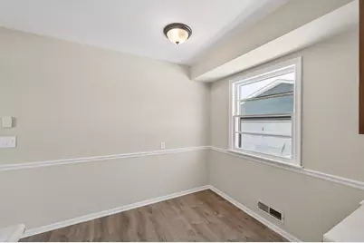 6330 Perry Avenue N, Brooklyn Center, MN 55429 - Photo 7