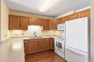 5650 Boone Ave N, New Hope, MN 55428 - Photo 7