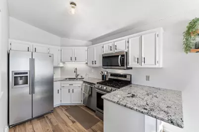 14204 Towers Lane, Eden Prairie, MN 55347 - Photo 3