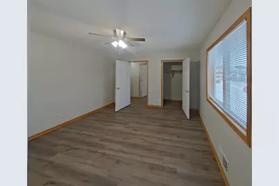 2144 Sherwood Avenue, Saint Paul, MN 55119 - Photo 9