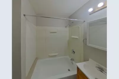 2144 Sherwood Avenue, Saint Paul, MN 55119 - Photo 13