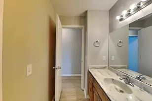 8301 Thomas Ave N, Brooklyn Park, MN 55444 - Photo 11