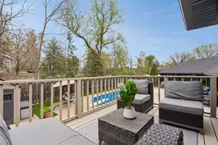 335 Queensland Ln N, Plymouth, MN 55447 - Photo 39