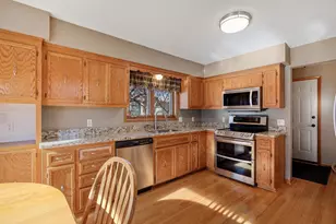 13475 Glenhurst Ave, Savage, MN 55378 - Photo 7