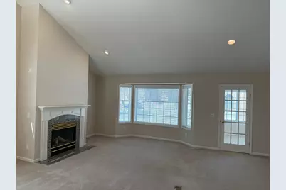 1940 Topaz Pointe Lane SW, Rochester, MN 55902 - Photo 3