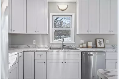 1790 Oakcrest Avenue, Roseville, MN 55113 - Photo 9