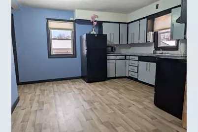 526 1st Avenue SE, Wells, MN 56097 - Photo 5