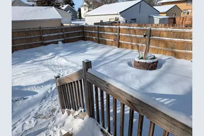 526 1st Avenue SE, Wells, MN 56097 - Photo 3