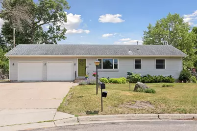 924 Marlboro Court NE, Spring Lake Park, MN 55432 - Photo 3