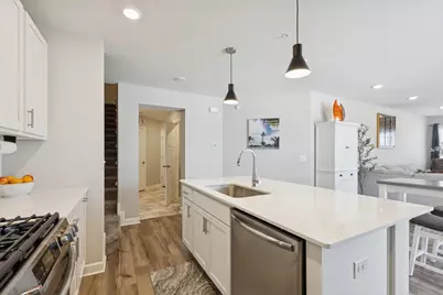 10546 Weston Way N, Maple Grove, MN 55369 - Photo 3