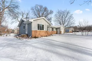 6816 75th Ave N, Brooklyn Park, MN 55428 - Photo 1
