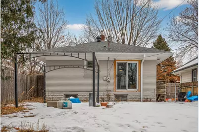 271 Pascal Street S, Saint Paul, MN 55105 - Photo 27