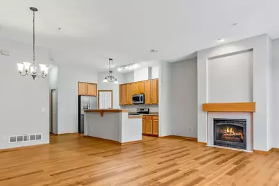 11780 Vermillion Street NE #E, Blaine, MN 55449 - Photo 9