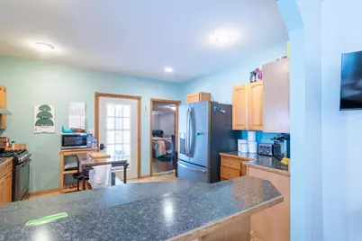 615 Central Avenue N, Valley City, ND 58072 - Photo 11