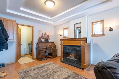 615 Central Avenue N, Valley City, ND 58072 - Photo 9