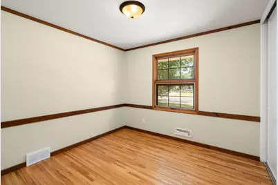 10212 Xerxes Avenue S, Bloomington, MN 55431 - Photo 15