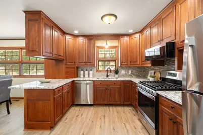 10212 Xerxes Avenue S, Bloomington, MN 55431 - Photo 5