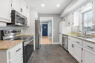 2524 Boone Ave S, Saint Louis Park, MN 55426 - Photo 3