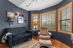 476 Hawthorn Rd, Circle Pines, MN 55014 - Photo 9