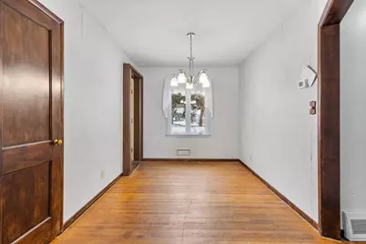 2910 Simpson Street, Roseville, MN 55113 - Photo 5