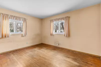 2910 Simpson Street, Roseville, MN 55113 - Photo 9