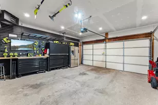 9201 La Rivier Ct, Eden Prairie, MN 55347 - Photo 21