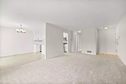 1049 Greenhaven Drive, Vadnais Heights, MN 55127 - Photo 9