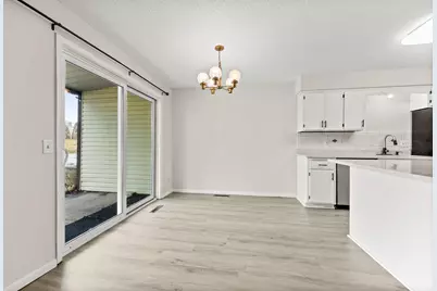 1049 Greenhaven Drive, Vadnais Heights, MN 55127 - Photo 7